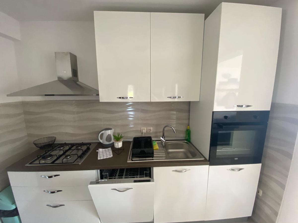 Guesthouse Ruza Sobra Apartments In The Attic Of The House Buitenkant foto